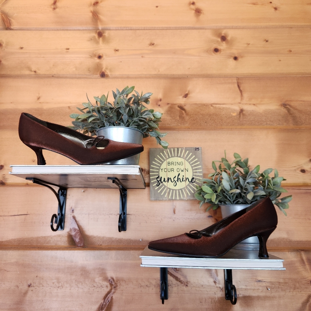 Stuart Weitzman Glooporto Copper Brown Silk Leather Evening Pump Heel Shoe Sz 6B